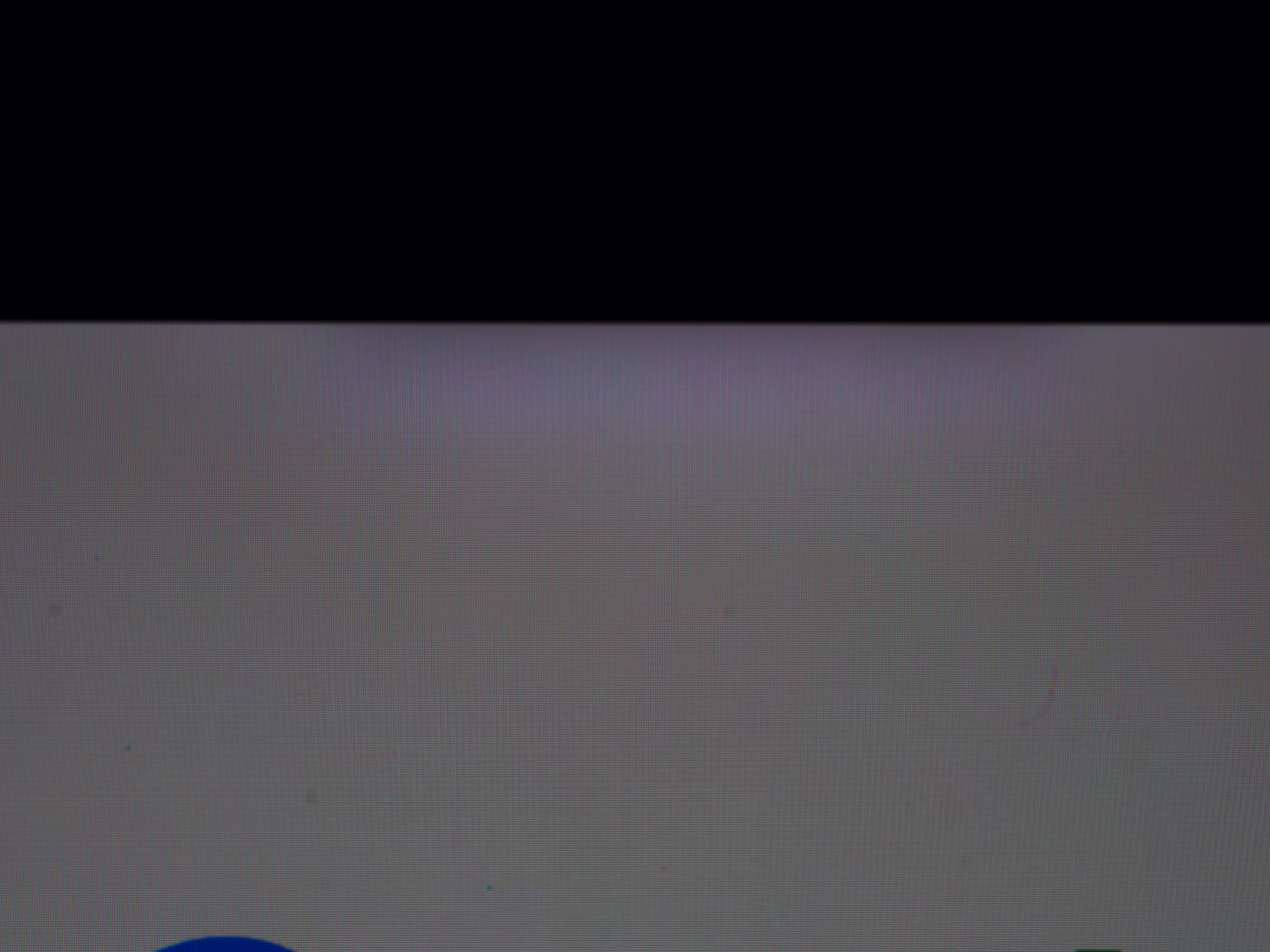 Macbook Pro 刘海偏色